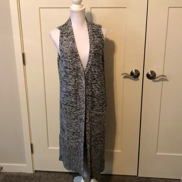 Chico's Sweaters - Chico’s XS Like New Long Vest Black & White!